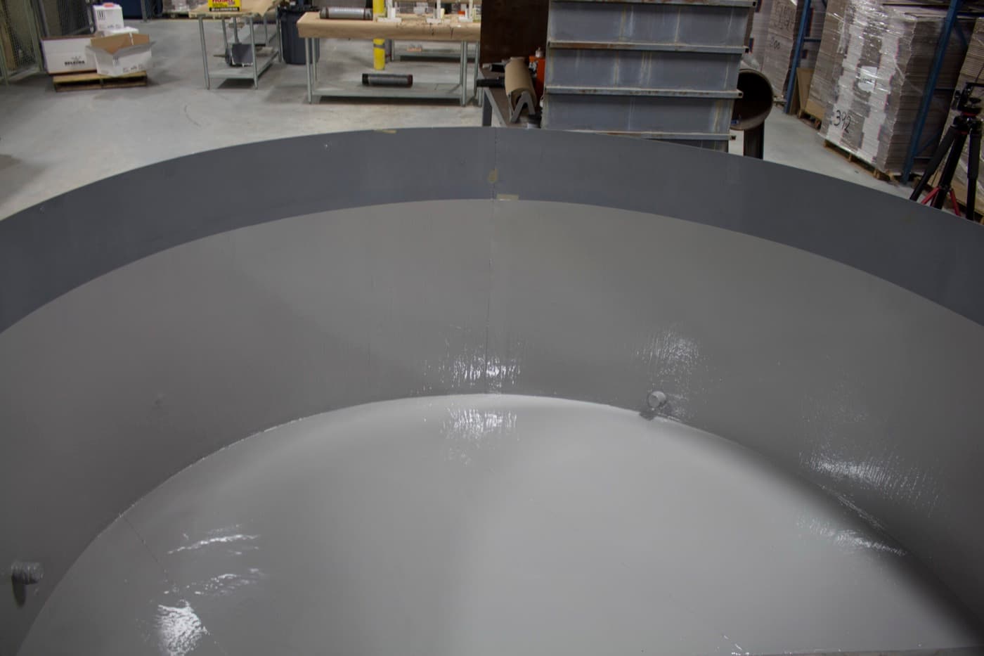 Erosion-resistant immersion lining applied to the separator internals